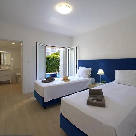 Ly - Vip By Interhome Tatil Evi